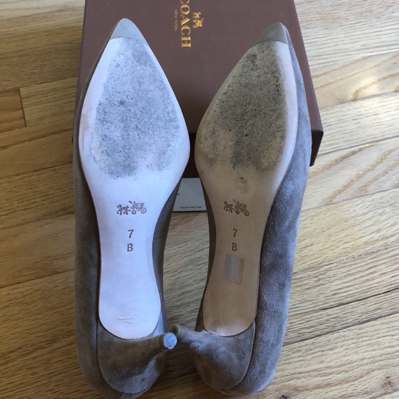 Coach Suede Heels - Stone Size 7B - Picture 5 of 9
